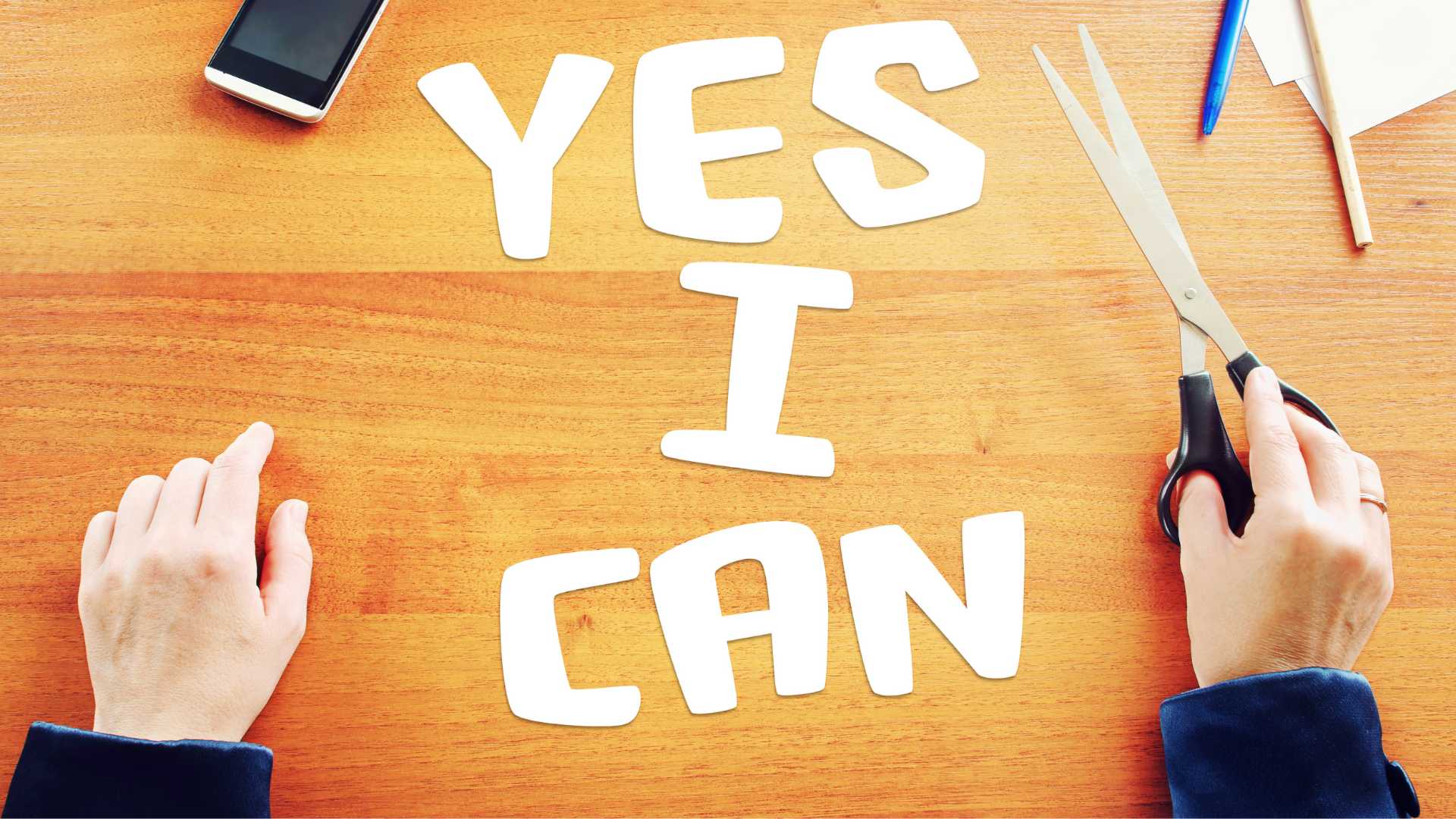 Auf diesem Bild sieht man den Schriftsatz "Yes I can" ausgeschnitten im Artikel zur Selbstverwirklichung

